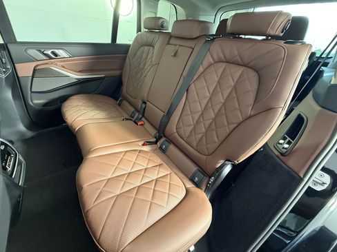 New 2027 BMW X7 xDrive40i AWD/4WD image 14