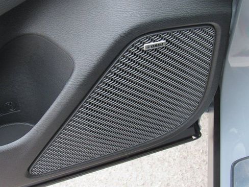 New 2026 Mitsubishi Outlander SEL FWD image 12