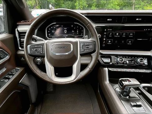 Used 2023 GMC Sierra 1500 Denali w/ Denali Reserve Package AWD/4WD image 5