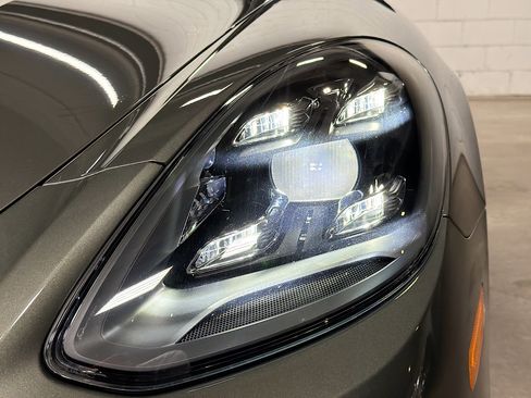 Used 2023 Porsche Panamera GTS image 10