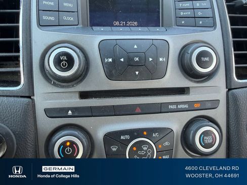 Used 2017 Ford Taurus SEL FWD image 21