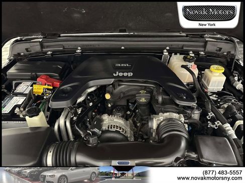 Used 2021 Jeep Gladiator Overland AWD/4WD image 15