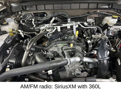 Used 2025 Ford Bronco Outer Banks AWD/4WD image 18