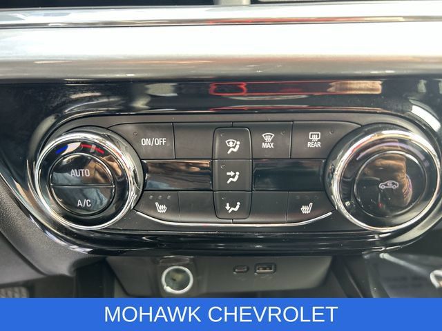 Used 2024 Chevrolet Trax LT w/ Driver Confidence Package FWD image 18