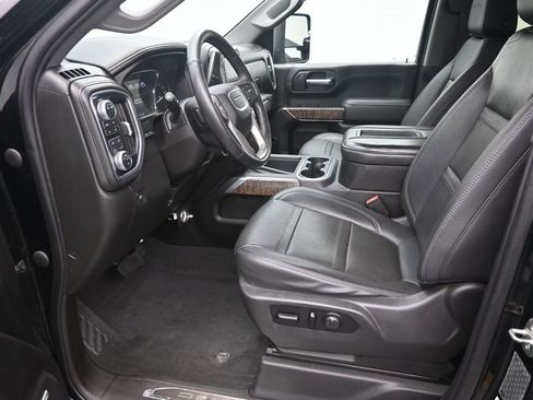Used 2021 GMC Sierra 3500 Denali w/ Denali Ultimate Package AWD/4WD image 10