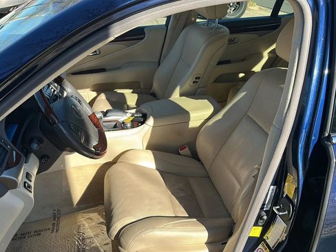 Used 2013 Lexus LS 460 image 17