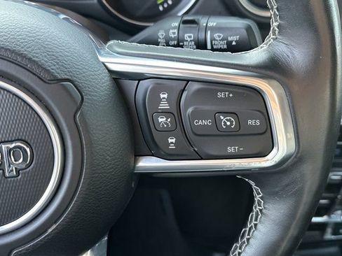 Certified 2022 Jeep Wrangler Unlimited Sahara w/ Cold Weather Group image 32