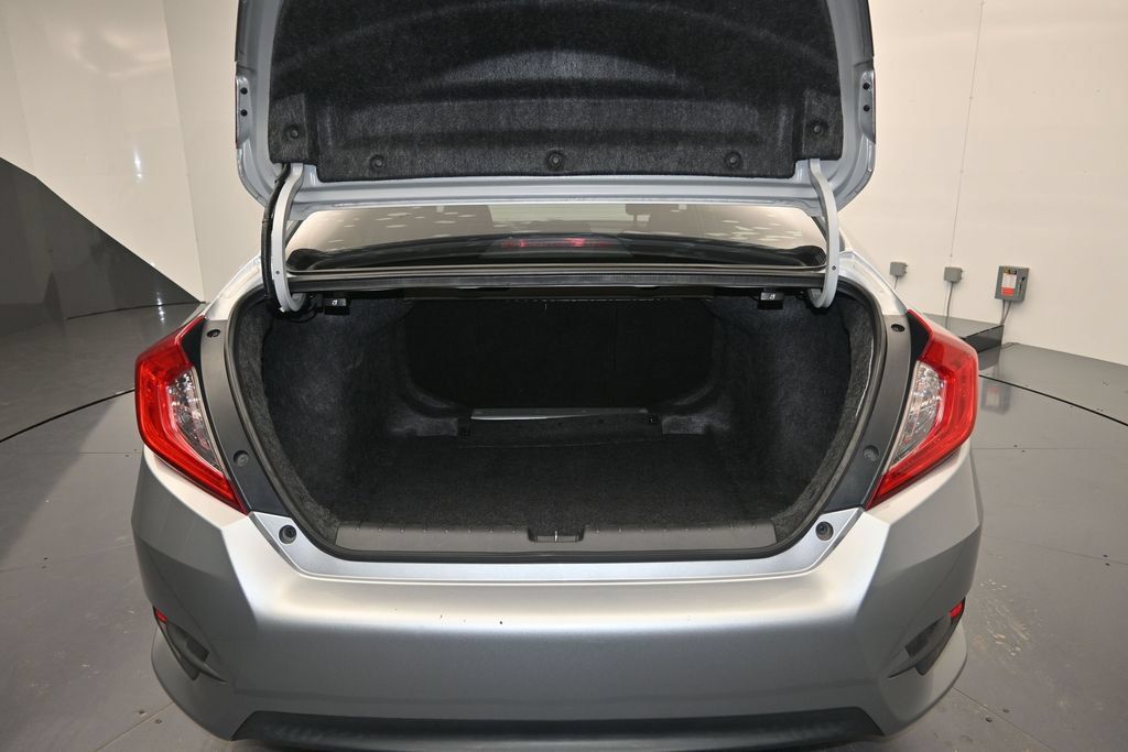 Used 2018 Honda Civic EX image 25