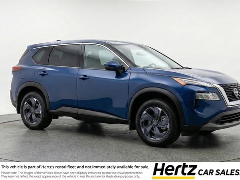 Used 2025 Nissan Rogue SV image 1