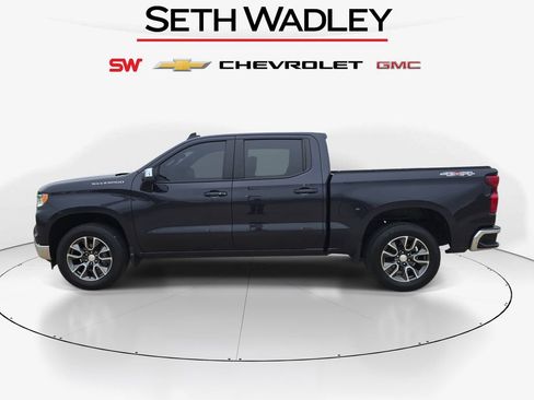 Used 2023 Chevrolet Silverado 1500 LT AWD/4WD image 4