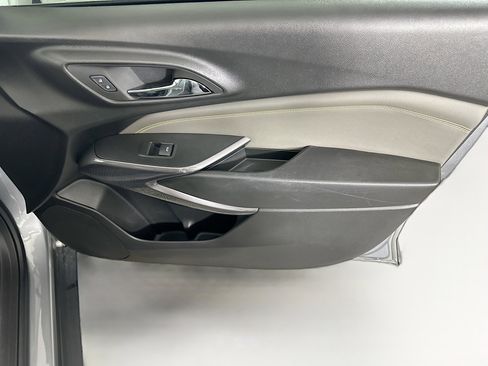 Used 2024 Chevrolet Trax ACTIV w/ Sunroof Package image 31