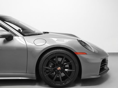 Certified 2026 Porsche 911 Carrera T RWD image 19