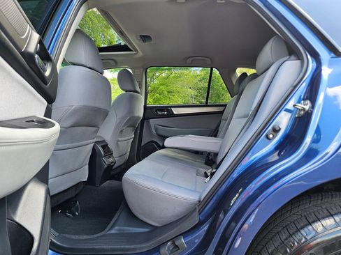 Used 2019 Subaru Outback 2.5i Premium AWD/4WD image 25