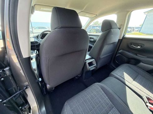 Used 2023 Honda HR-V LX image 15