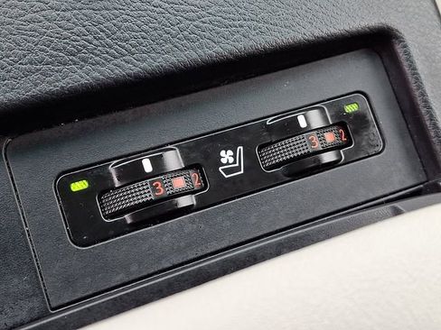 Used 2011 Lexus RX 350 350 w/ Premium Pkg image 25