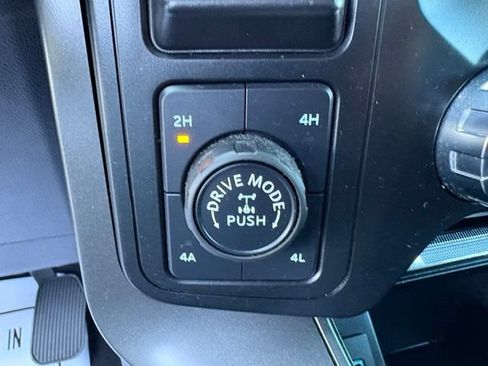 Used 2024 Ford F150 Lariat w/ Bed Utility Package AWD/4WD image 23