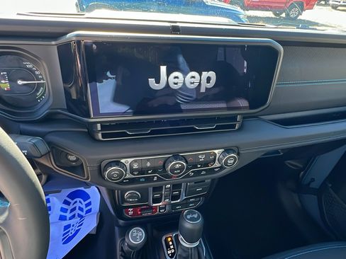 Used 2025 Jeep Wrangler Unlimited Rubicon 4xe w/ Safety Group image 30