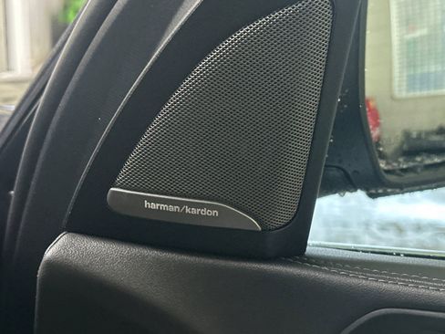 Used 2025 BMW X5 xDrive40i w/ Premium Package image 23