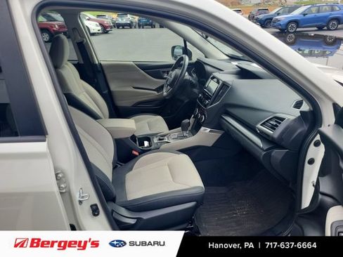 Used 2024 Subaru Forester Premium AWD/4WD image 11