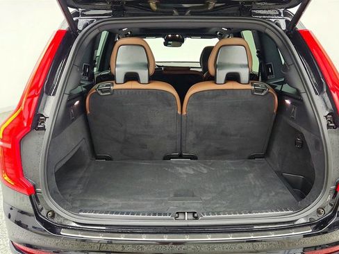Used 2022 Volvo XC90 T6 Momentum w/ Advanced Package AWD/4WD image 21
