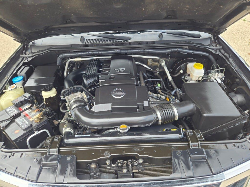 Used 2015 Nissan Frontier SV AWD/4WD image 4
