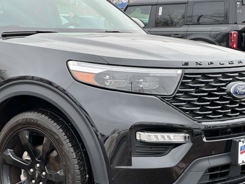 Used 2023 Ford Explorer ST-Line w/ Class IV Trailer Tow Package image 7