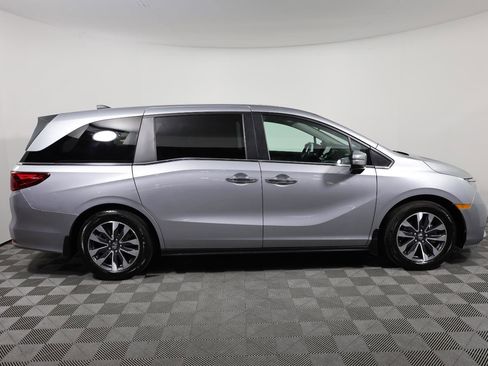 Used 2024 Honda Odyssey EX-L image 4