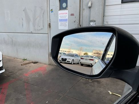 Used 2019 Nissan Sentra SV image 18