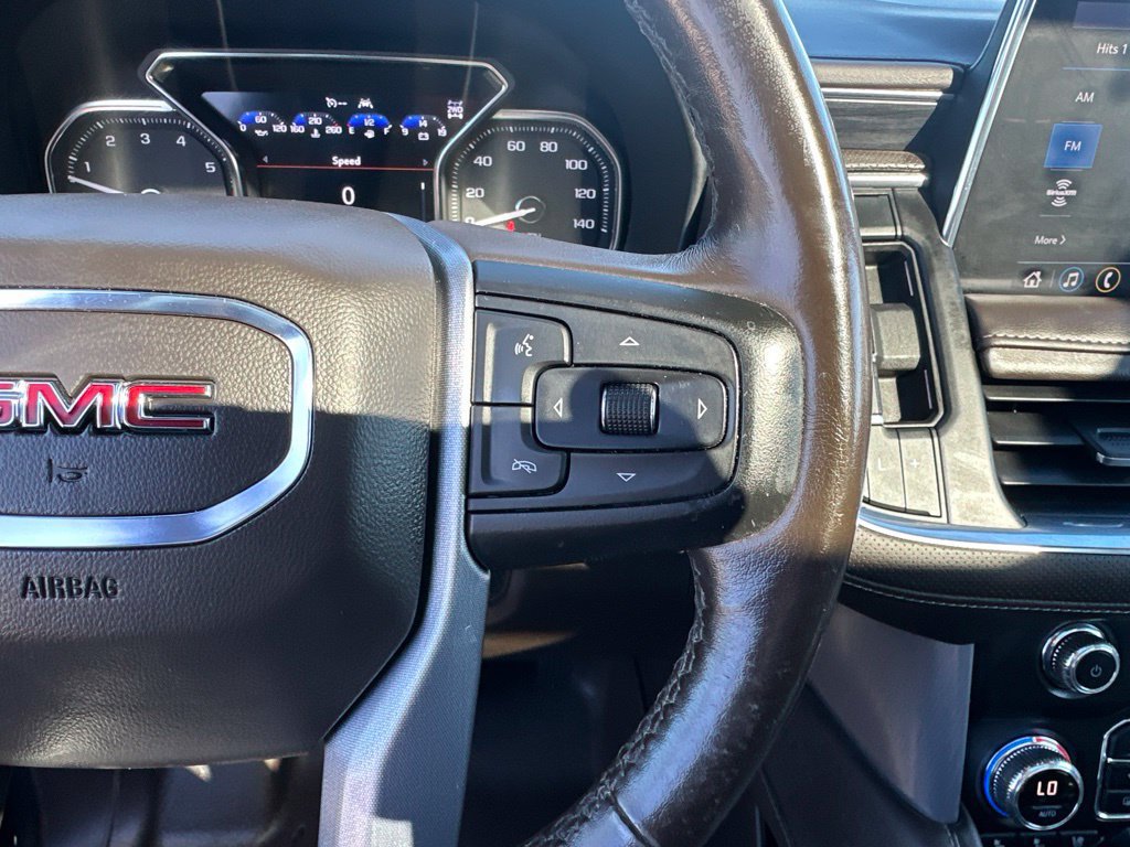Certified 2021 GMC Yukon XL SLT w/ SLT Premium Package AWD/4WD image 11