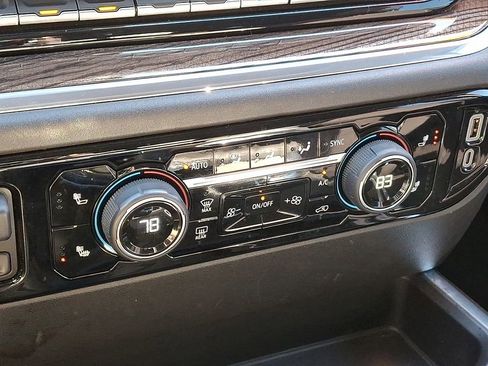 Used 2024 Chevrolet Silverado 1500 RST w/ Rally Edition image 16