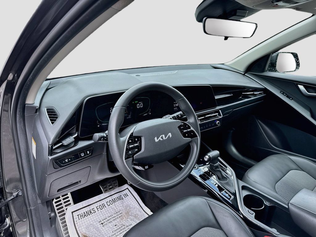 Certified 2023 Kia Niro EX Touring FWD image 12