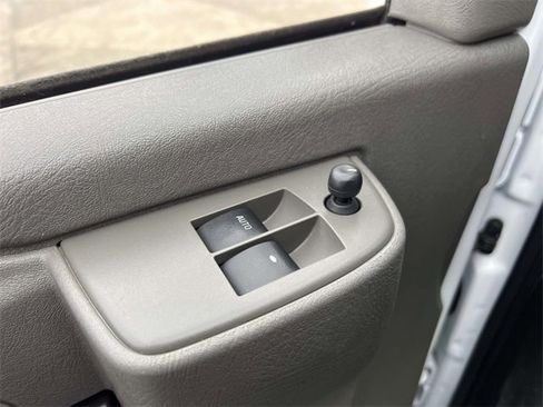 Certified 2024 GMC Savana 2500 Work Van w/ Driver Convenience Package image 17