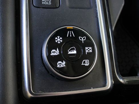 Used 2024 Nissan Pathfinder SL w/ Cargo Package AWD/4WD image 38