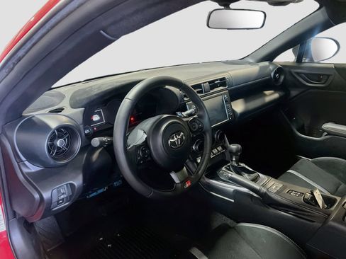 Used 2025 Toyota GR86 Premium w/ GR Wheel Package (TMS RWD image 9