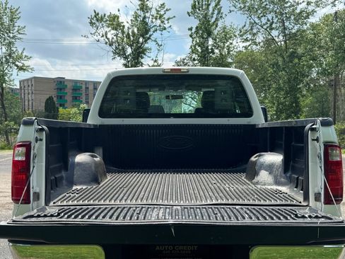 Used 2014 Ford F250 XL w/ Power Equipment Group AWD/4WD image 16