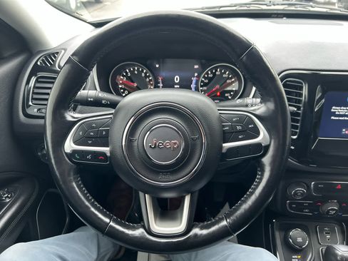 Used 2021 Jeep Compass Latitude image 14