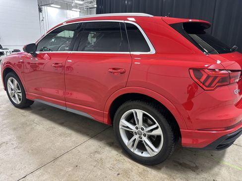Used 2019 Audi Q3 2.0T Premium Plus w/ Premium Plus Package AWD/4WD image 8