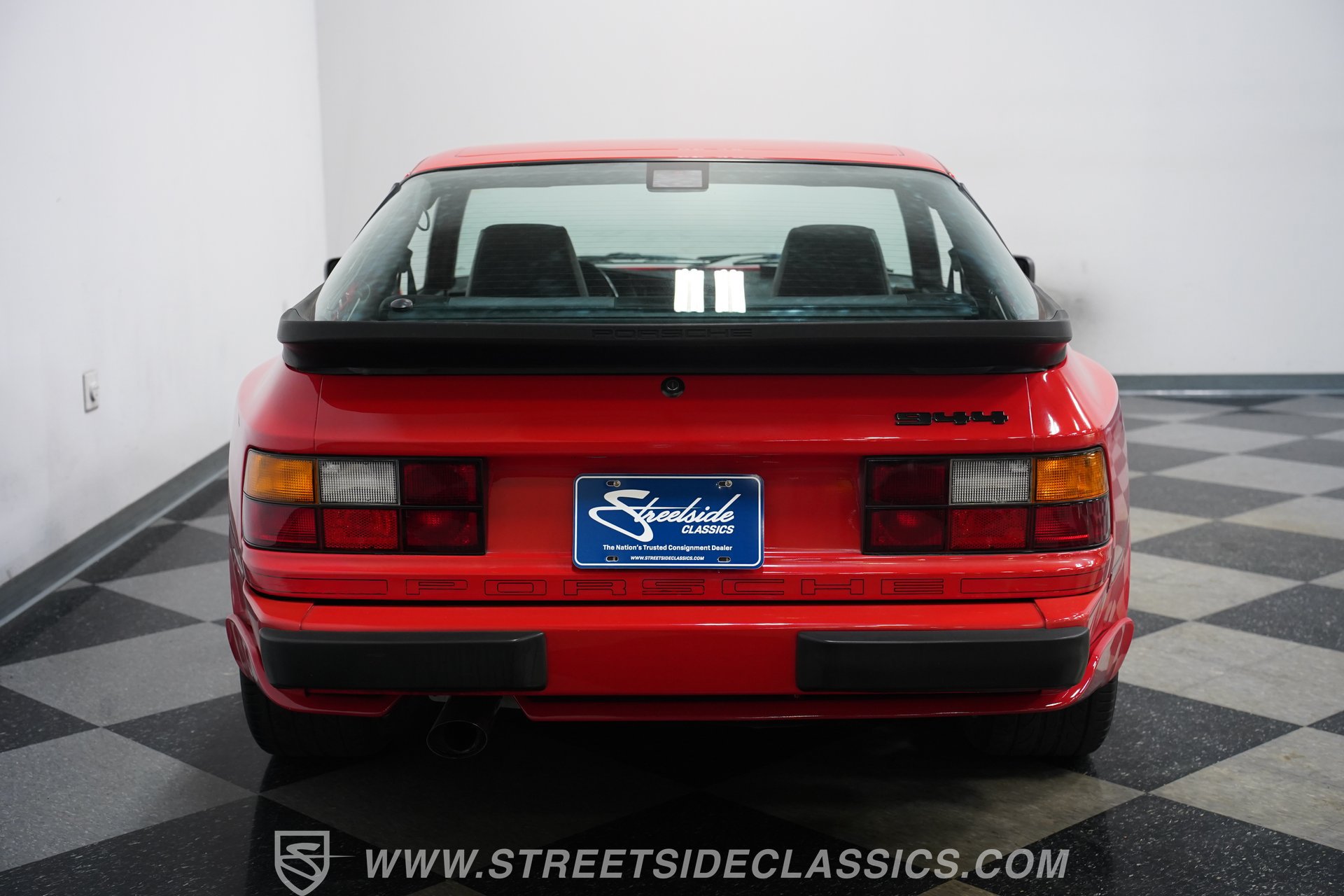 Used 1987 Porsche 944 Coupe RWD image 24