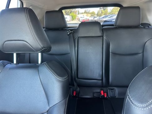 Used 2022 Toyota Corolla Cross XLE FWD image 24