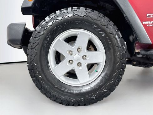 Used 2012 Jeep Wrangler Unlimited Sport AWD/4WD image 36