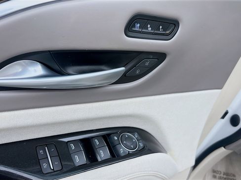 Used 2023 Cadillac Escalade ESV Sport Platinum w/ LPO, ONYX Package image 25