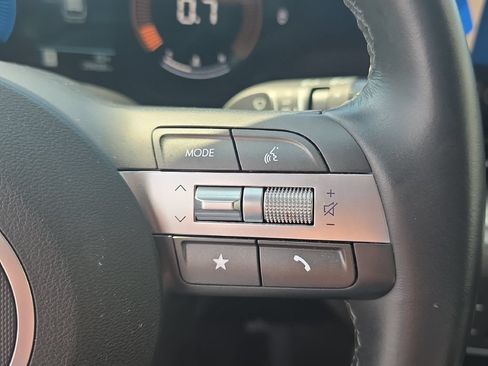 Used 2025 Hyundai Kona SEL FWD image 25