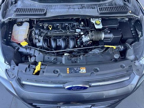 Used 2015 Ford Escape SE FWD image 16