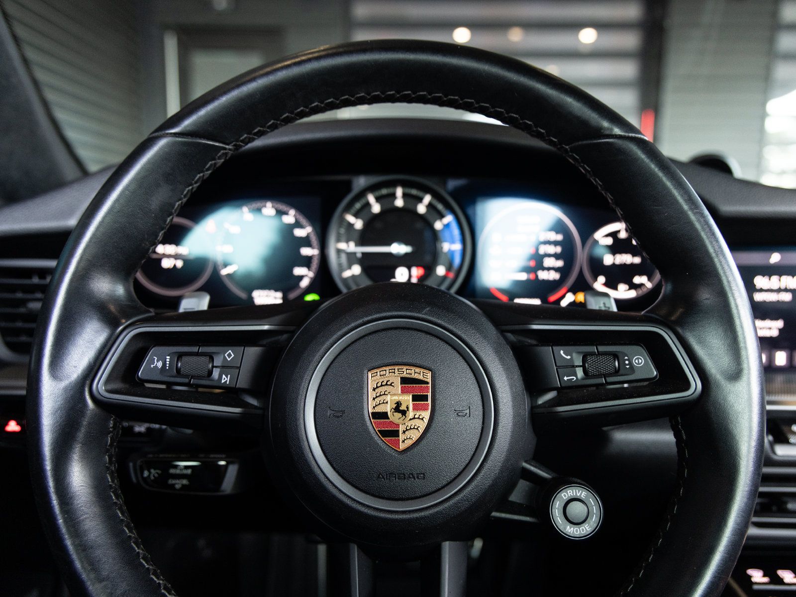 Used 2020 Porsche 911 Carrera 4S AWD/4WD image 14