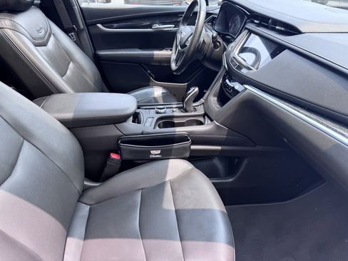 Used 2021 Cadillac XT5 Premium Luxury image 15