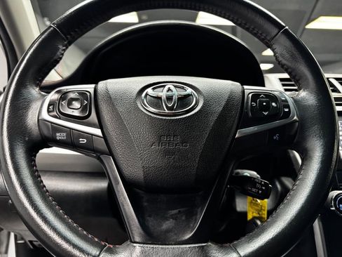 Used 2017 Toyota Camry SE FWD image 23