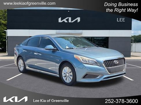 Used 2016 Hyundai Sonata SE FWD image 1