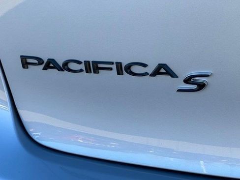New 2026 Chrysler Pacifica Limited w/ S Appearance Package AWD/4WD image 42