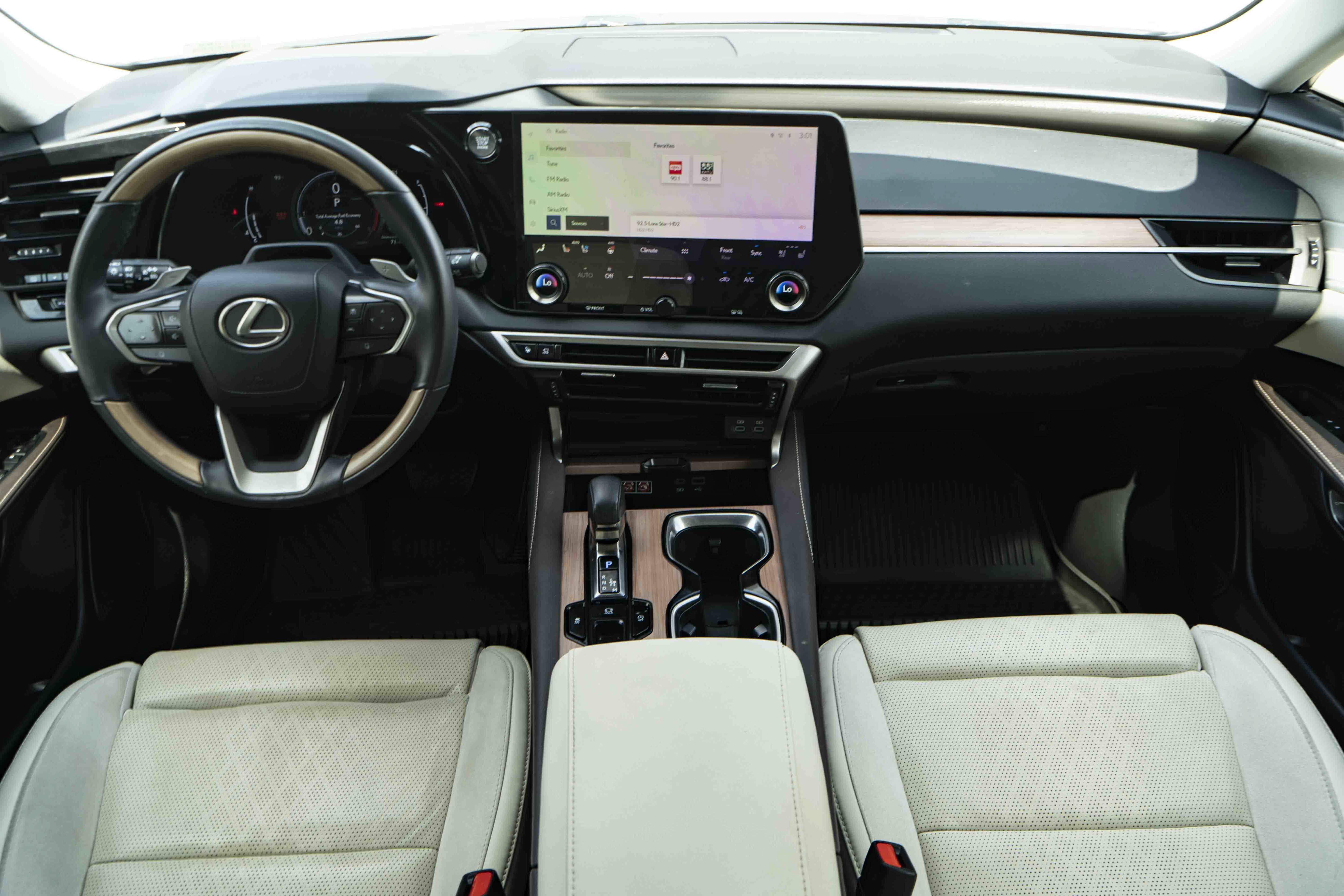 Used 2024 Lexus RX 350 FWD w/ Convenience Package image 25