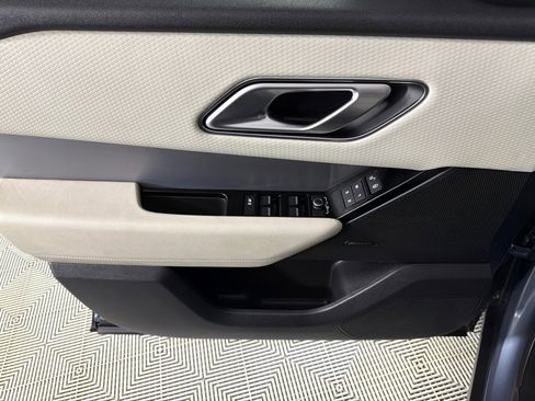 Used 2020 Land Rover Range Rover Velar R-Dynamic S image 10